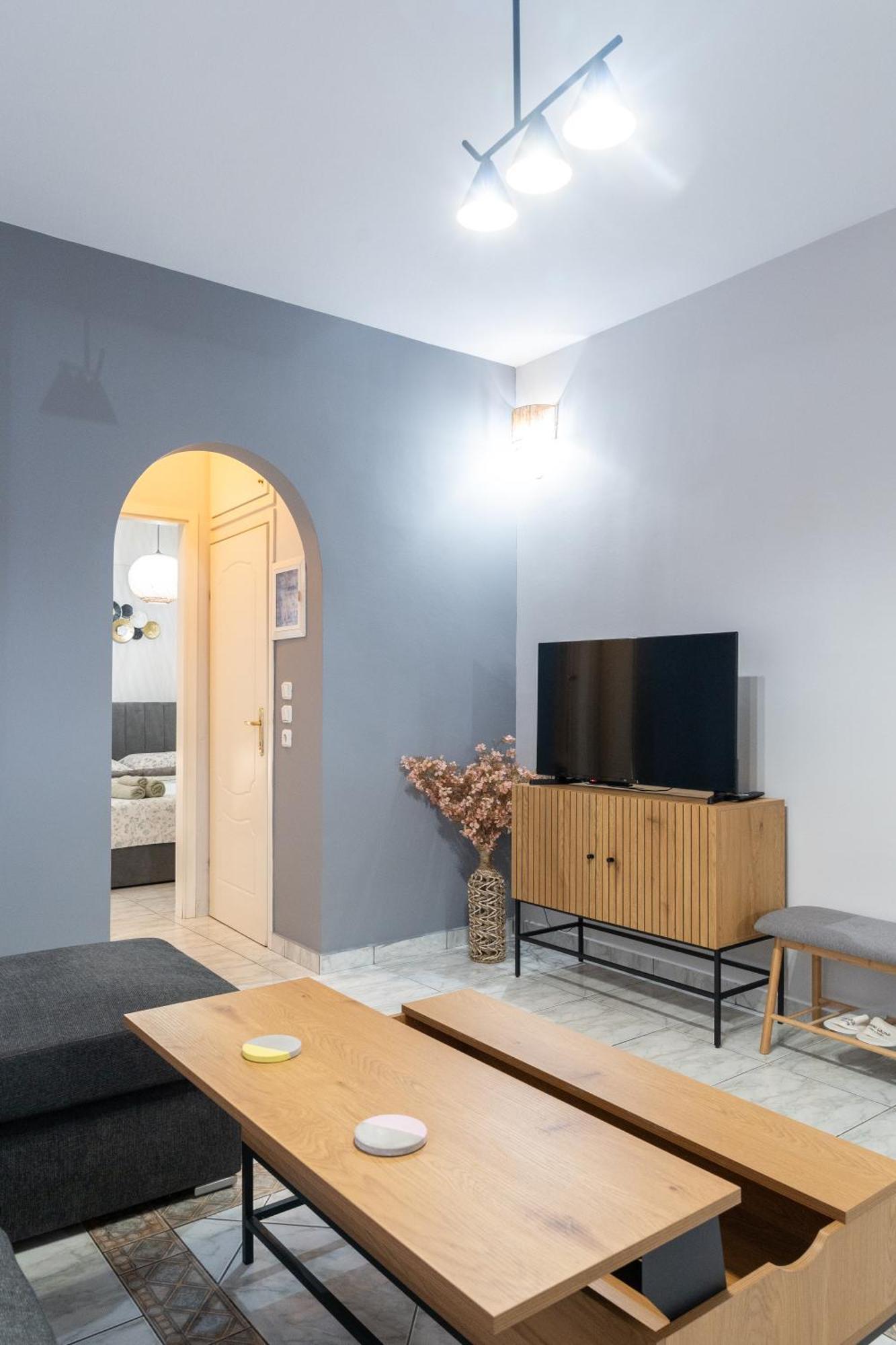 Ninas Central Apartment Kavála ภายนอก รูปภาพ