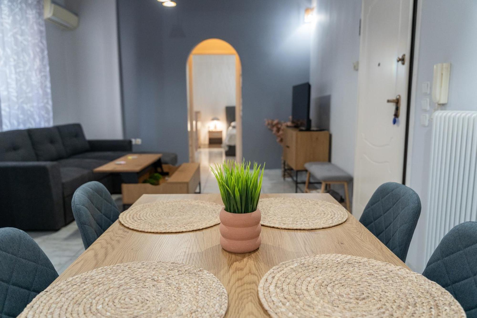 Ninas Central Apartment Kavála ภายนอก รูปภาพ