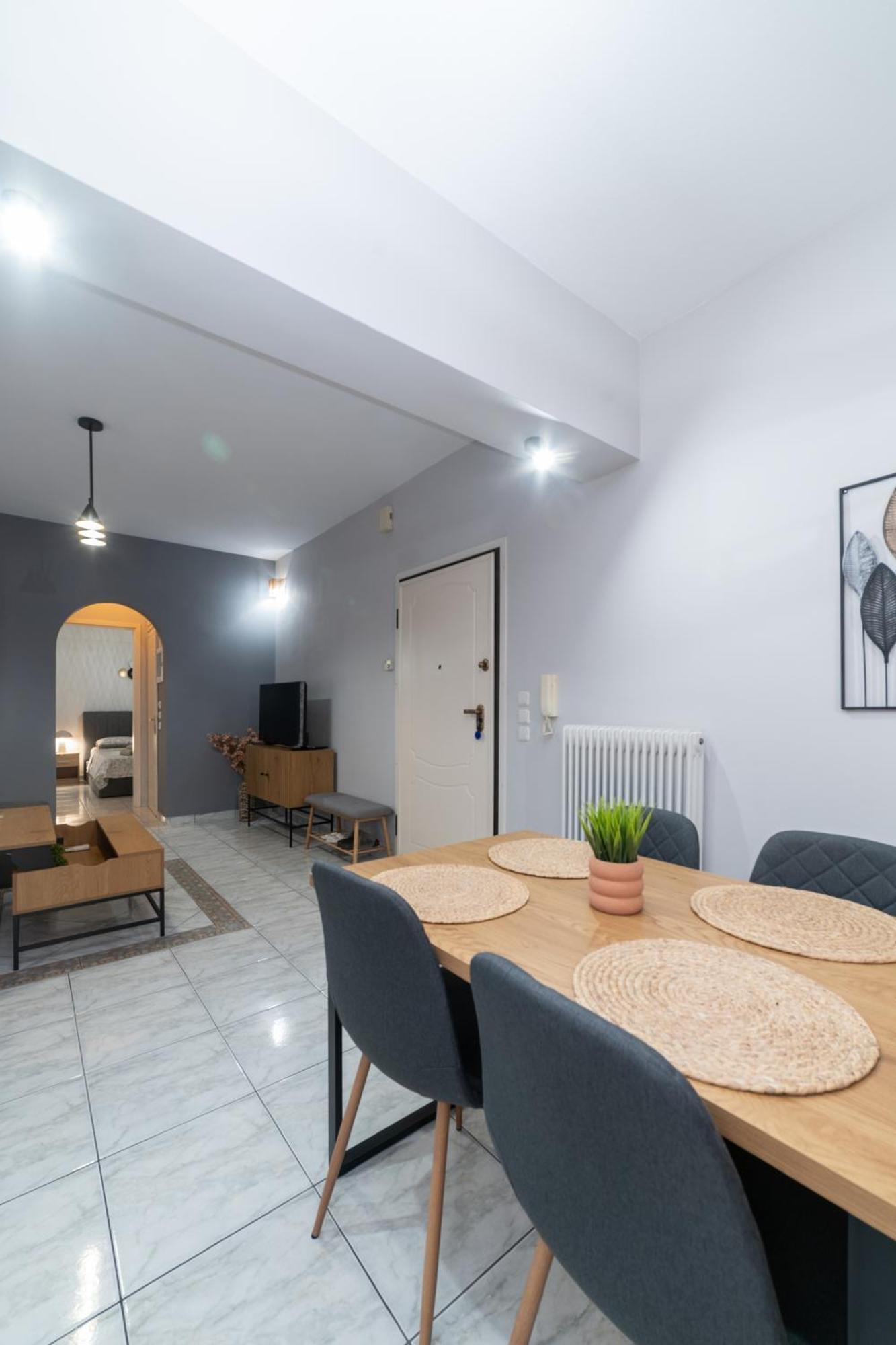 Ninas Central Apartment Kavála ภายนอก รูปภาพ