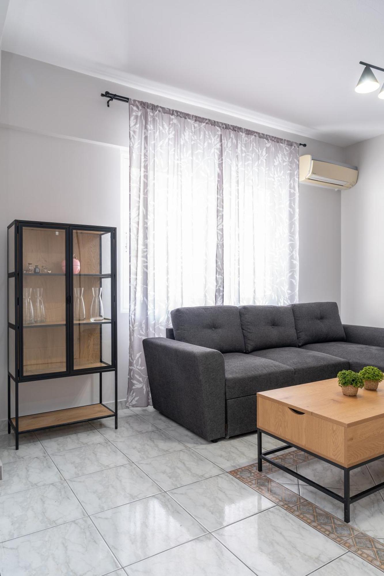 Ninas Central Apartment Kavála ภายนอก รูปภาพ